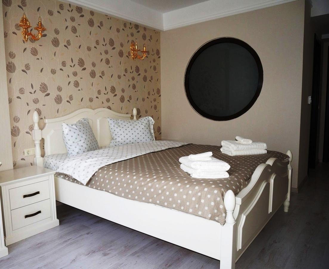 Romantic Boutique Focşani المظهر الخارجي الصورة