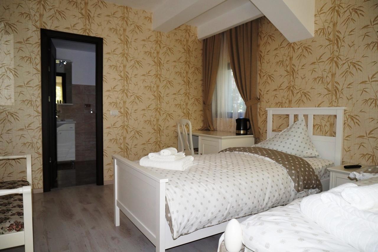 Romantic Boutique Focşani المظهر الخارجي الصورة