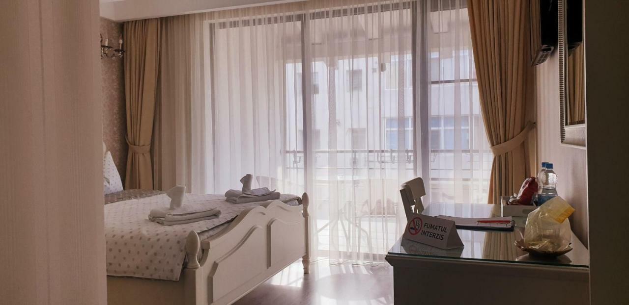 Romantic Boutique Focşani المظهر الخارجي الصورة